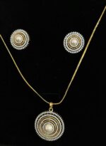 Pearl Moonlight in Yellow